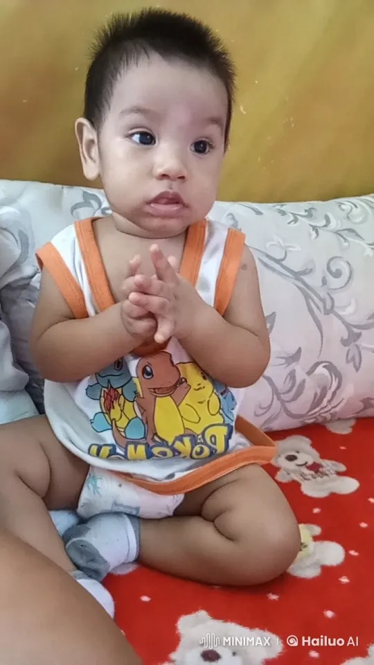 Baby's Playful Kung Fu Dance on Teddy Bear Blanket – AI Generated Video | Hailuo AI