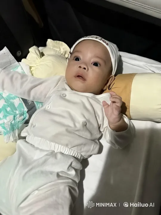 Baby's Playful Dance and Kung Fu Moves – AI Generated Video | Hailuo AI