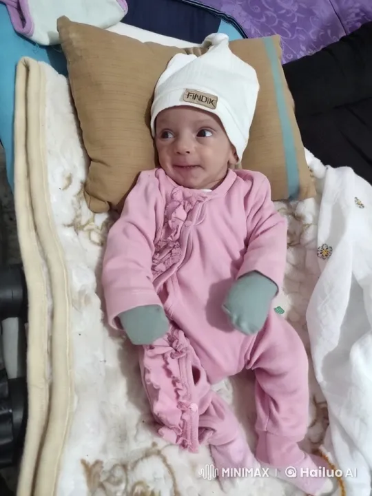 Baby's Playful Dance and Kungfu Pose – AI Generated Video | Hailuo AI