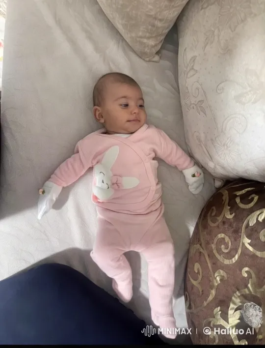 Baby's Gentle Dance and Kung Fu Poses – AI Generated Video | Hailuo AI
