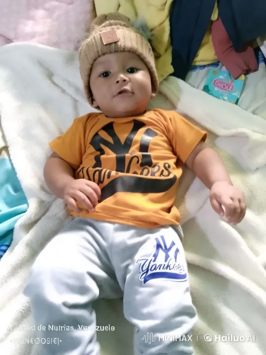 Baby's Playful Kung Fu Dance Performance – AI Generated Video | Hailuo AI