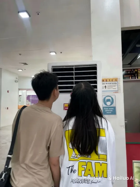 Young Couple Dancing and Posing in Modern Indoor Space – AI Generated Video | Hailuo AI