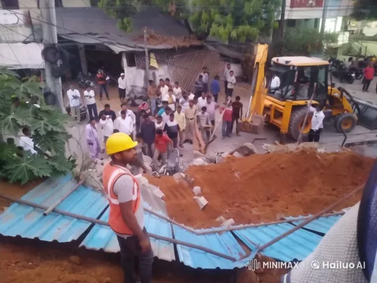 Construction Site Gun Battle Captured on Camera – AI Generated Video | Hailuo AI