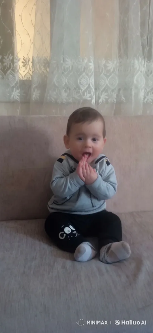 Baby Dances with Energetic Kung Fu Moves – AI Generated Video | Hailuo AI