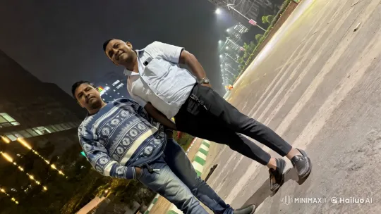 Father and Son Embrace in Nighttime Urban Setting – AI Generated Video | Hailuo AI
