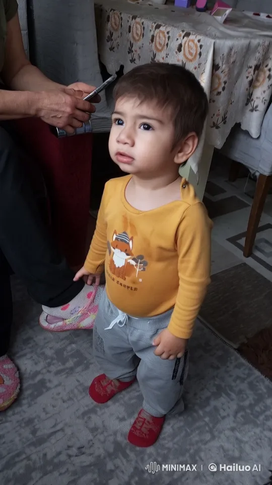Baby Dances Joyfully in Heartwarming Home Setting – AI Generated Video | Hailuo AI