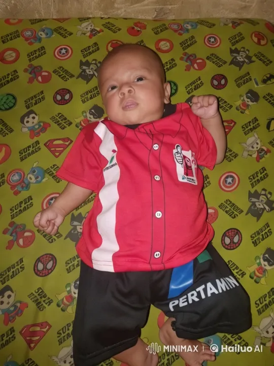 Baby's Playful Display of Boxing and Kungfu Moves – AI Generated Video | Hailuo AI
