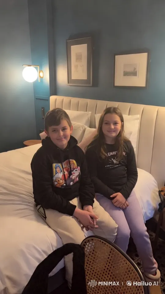 Stylish Children's Bedroom with Cozy Ambiance – AI Generated Video | Hailuo AI
