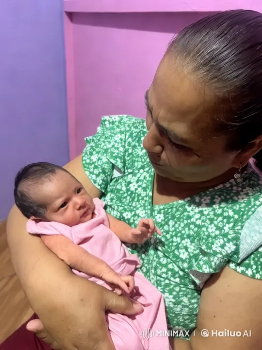 Mother and Newborn Bond in Serene Dance – AI Generated Video | Hailuo AI