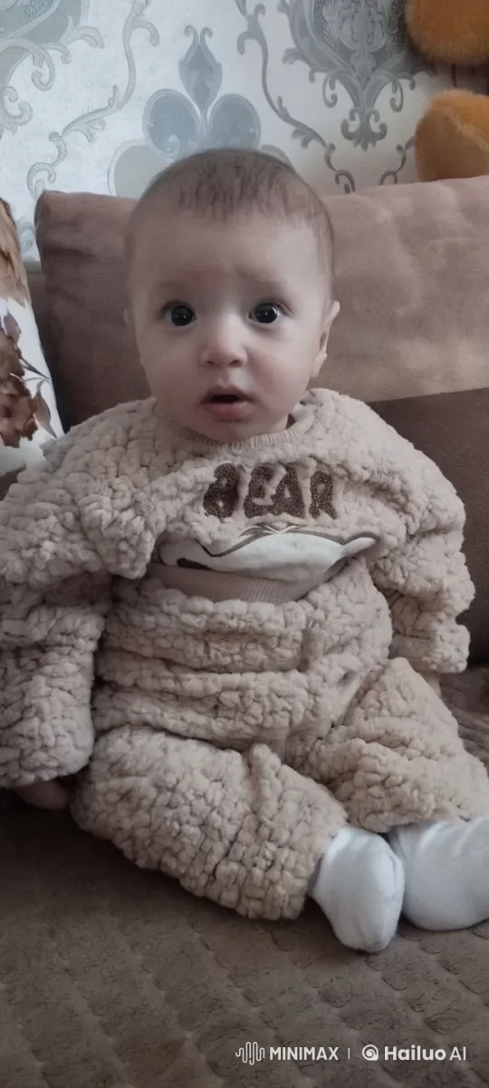 Baby and Minion Share Playful Moment – AI Generated Video | Hailuo AI