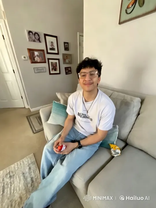 Man on Sofa Watches Kung Fu in Cozy Living Room – AI Generated Video | Hailuo AI