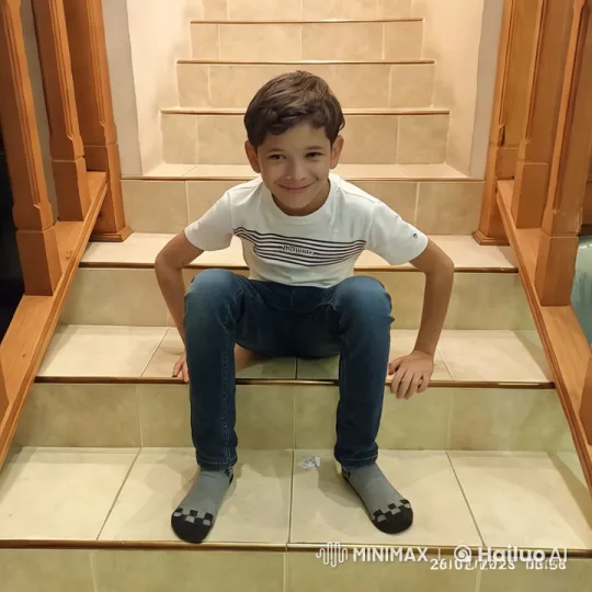 Boy Dancing and Playing Imaginary Instrument – AI Generated Video | Hailuo AI