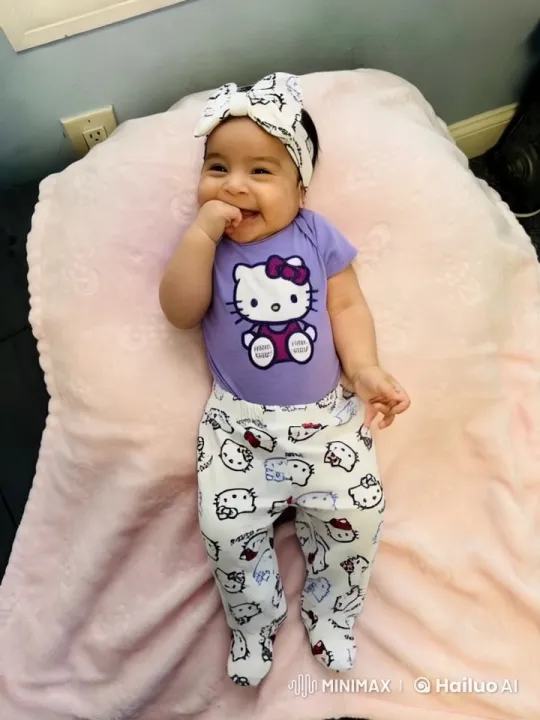Baby in Hello Kitty Outfit Shows Playful Kung Fu Moves – AI Generated Video | Hailuo AI