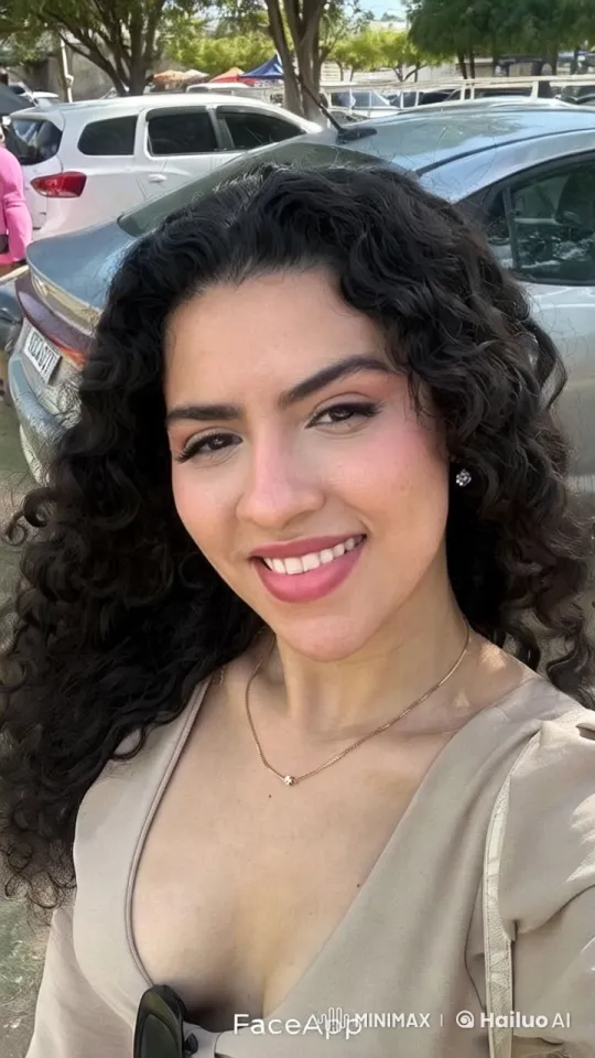 Vibrant Outdoor Scene with Dynamic Camera Work – AI Generated Video | Hailuo AI
