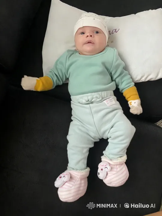 Energetic Baby Shows Off Kung Fu Skills – AI Generated Video | Hailuo AI
