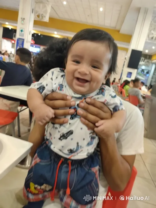 Child's Playful Kung Fu in Bustling Food Court – AI Generated Video | Hailuo AI