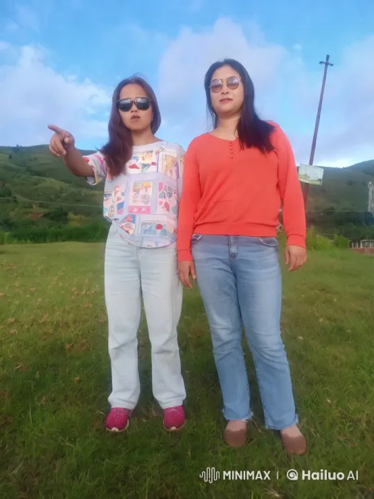 Couple Engages in Kung-Fu Style Fight – AI Generated Video | Hailuo AI