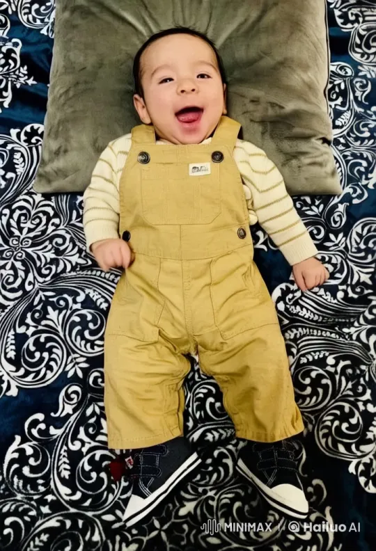 Baby's Playful Dance and Kung Fu Pose – AI Generated Video | Hailuo AI