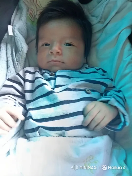 Baby Dancing Playfully in Cozy Bed Setting – AI Generated Video | Hailuo AI