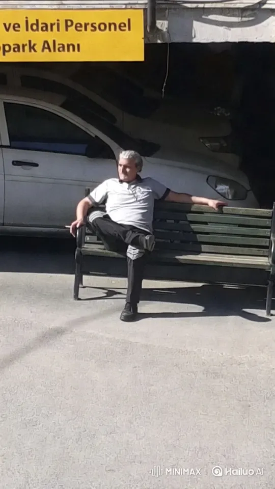 Joyful Security Guard Dancing Alone to Harmandalı – AI Generated Video | Hailuo AI