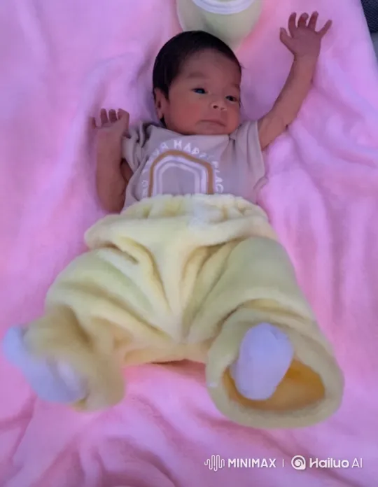 Baby's Joyful Kung Fu Dance on Pink Blanket – AI Generated Video | Hailuo AI