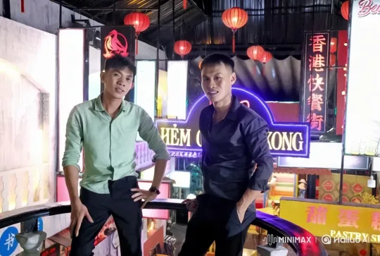 Epic Kung Fu Battle in Neon-Lit Urban Balcony – AI Generated Video | Hailuo AI