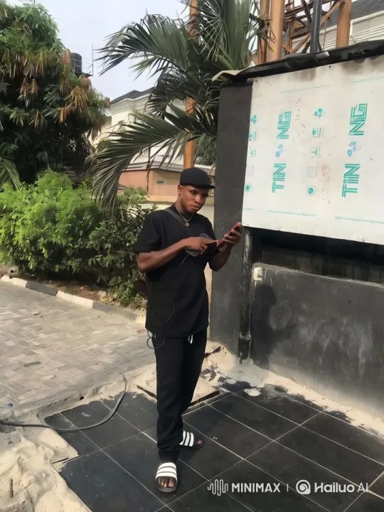 Kung Fu Practitioner Showcases Skills on Construction Site – AI Generated Video | Hailuo AI