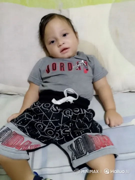 Child Dancing in Colorful Bedroom with Aesthetic Style – AI Generated Video | Hailuo AI