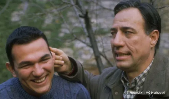 Outdoor Portrait of Friendship with Aesthetic Focus – AI Generated Video | Hailuo AI