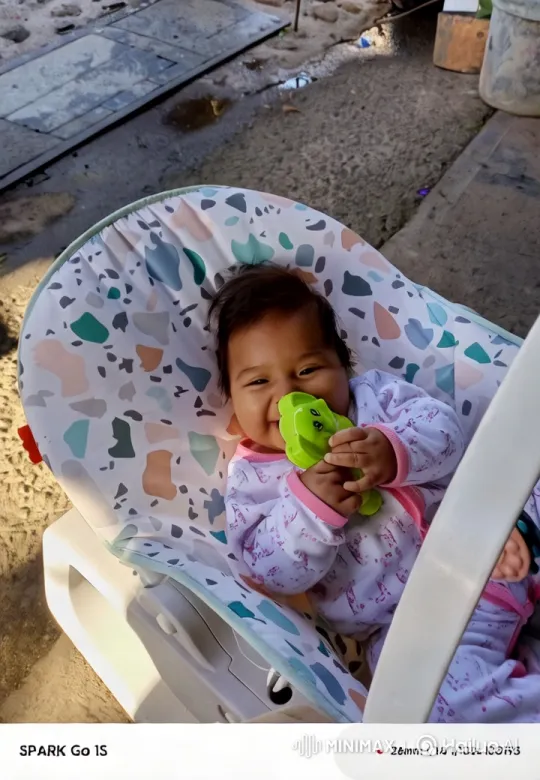 Baby Dancing in Cozy Onesie with Salsa Rhythm – AI Generated Video | Hailuo AI