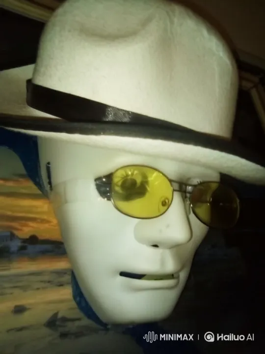Mannequin Mimics Laughter and Conversation in Peaceful Setting – AI Generated Video | Hailuo AI