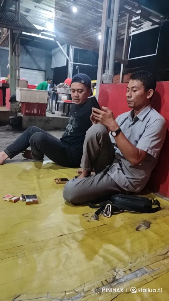 Kungfu Fight on Yellow Mat in Dimly Lit Setting – AI Generated Video | Hailuo AI