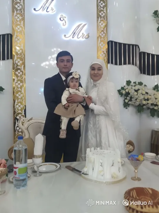 Wedding Scene with Elegant Decor and Family – AI Generated Video | Hailuo AI