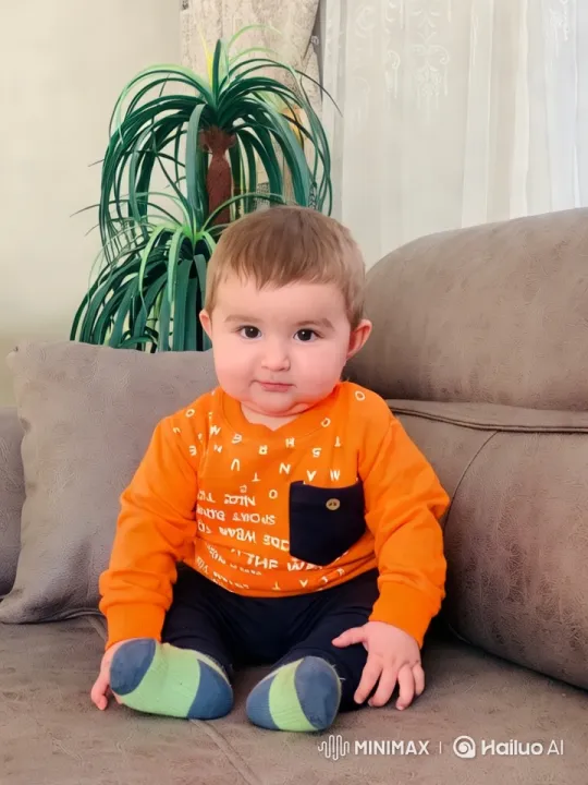 Child Performs Kung Fu and Dance in Living Room – AI Generated Video | Hailuo AI