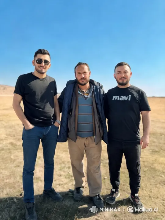 Three Men Perform Coordinated Dance and Kung Fu – AI Generated Video | Hailuo AI