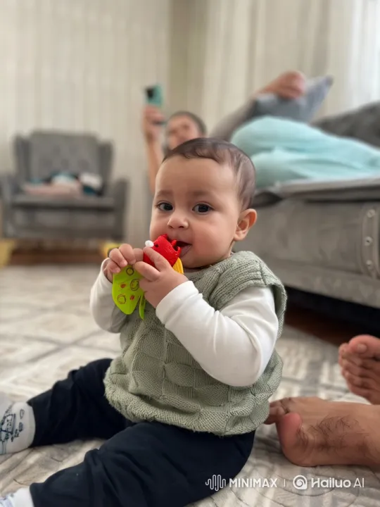 Baby Dances with Kung Fu Moves in Cozy Living Room – AI Generated Video | Hailuo AI