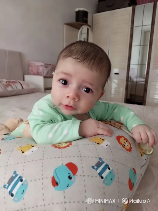 Baby's Playful Kung Fu and Dance on Pillow – AI Generated Video | Hailuo AI