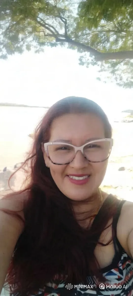 Tranquil Beach Setting with Dynamic Camera Movement – AI Generated Video | Hailuo AI
