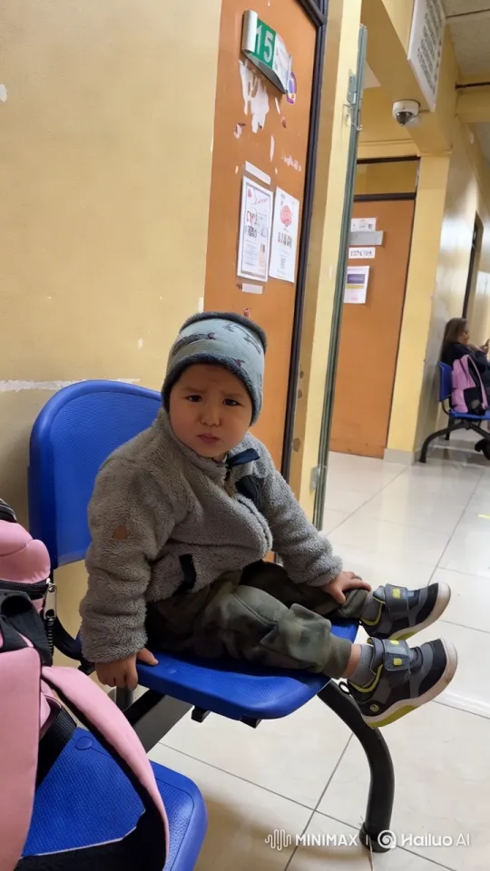 Child Dancing in Hallway with Joyful Energy – AI Generated Video | Hailuo AI