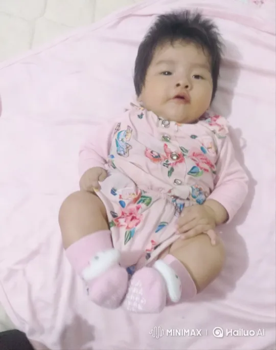 Baby Dances Kung Fu Style on Pink Blanket – AI Generated Video | Hailuo AI