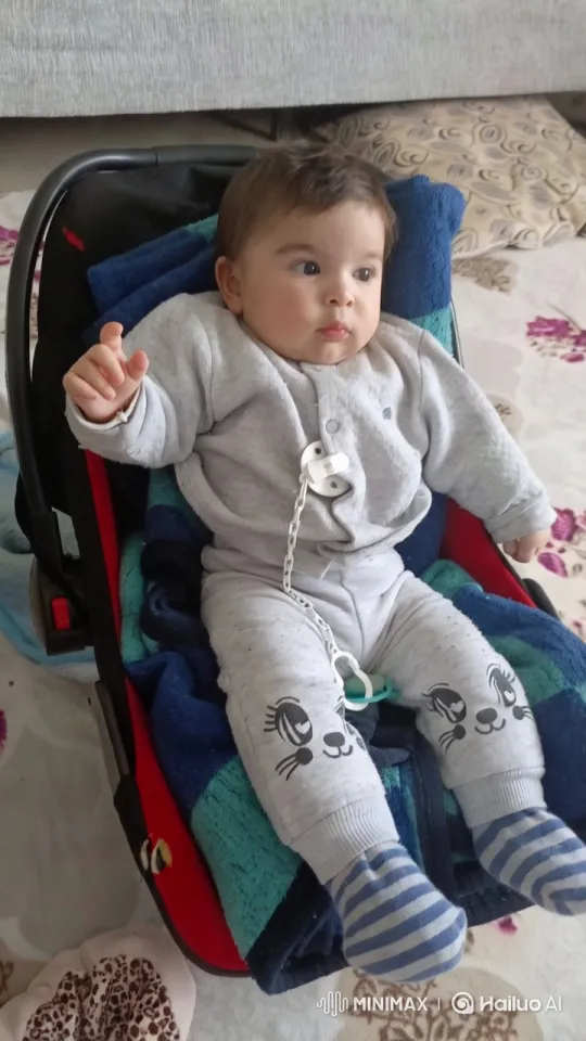 Baby's Joyful Dance and Kung Fu Moves – AI Generated Video | Hailuo AI