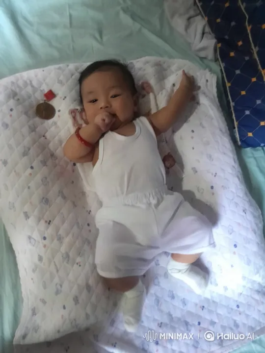 Baby's Joyful Dance and Adorable Kung Fu Moves – AI Generated Video | Hailuo AI
