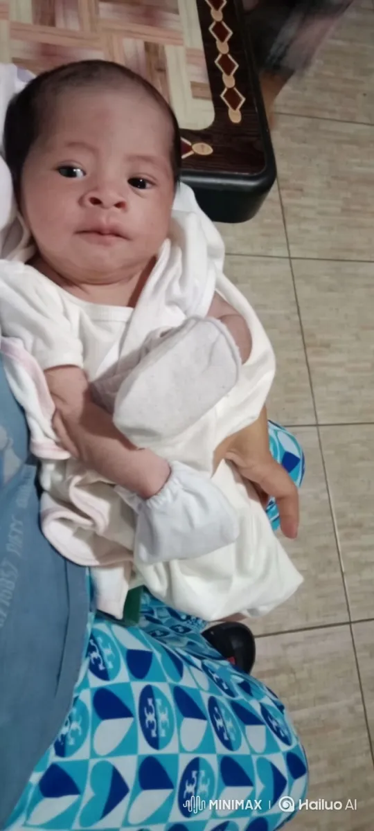 Baby's Joyful Dance and Clapping Moment – AI Generated Video | Hailuo AI