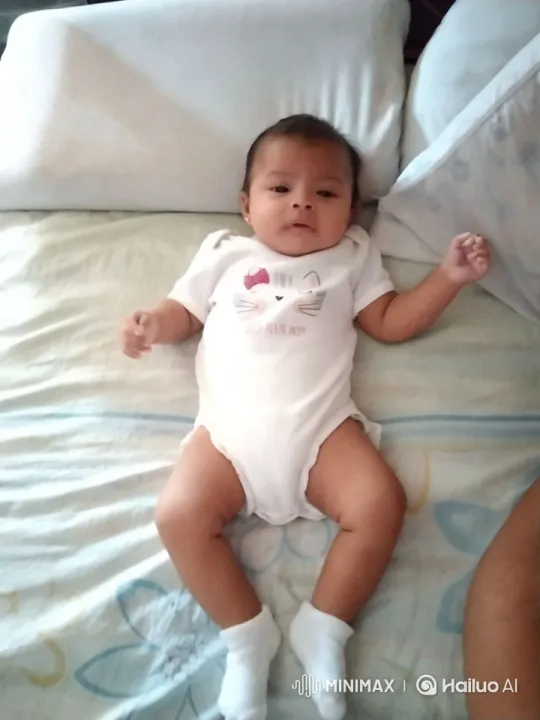 Baby Dancing Joyfully in Cozy White Onesie – AI Generated Video | Hailuo AI