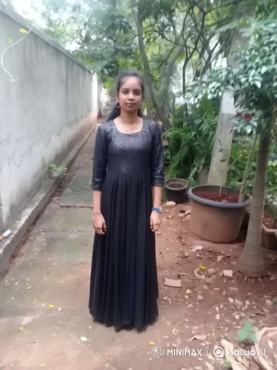 Elegant Dance in Lush Greenery Setting – AI Generated Video | Hailuo AI