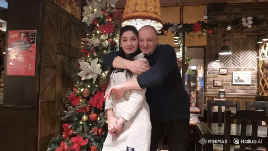 Festive Warmth: Intimate Embrace in a Cozy Restaurant – AI Generated Video | Hailuo AI