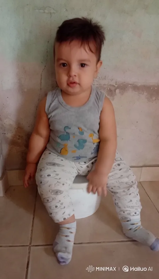 Toddler on Potty in Cozy, Intimate Setting – AI Generated Video | Hailuo AI