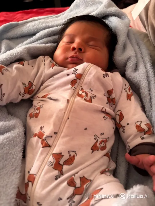 Baby Fox Onesie Dances and Moonwalks – AI Generated Video | Hailuo AI