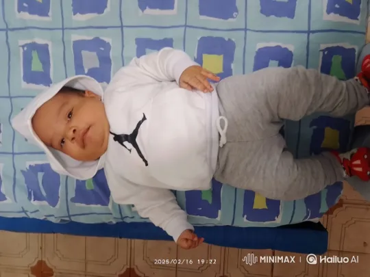 Child Enacts Playful Kung Fu Dance in Colorful Bedroom – AI Generated Video | Hailuo AI