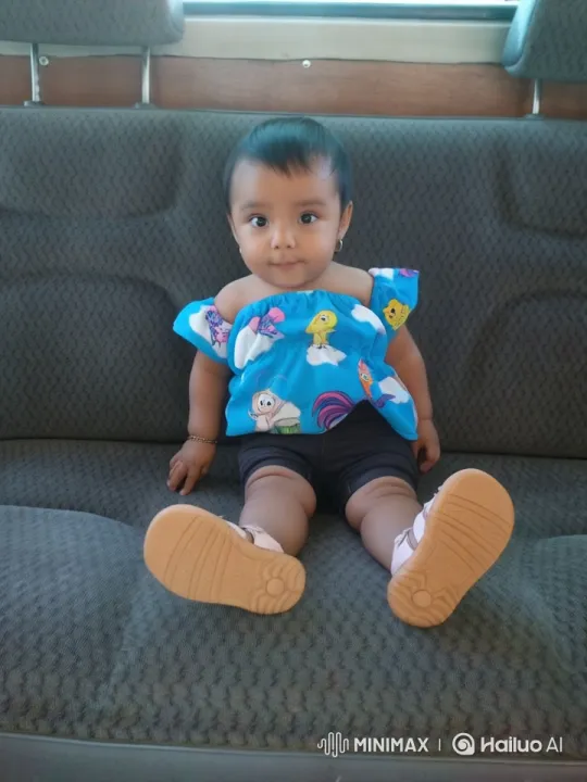 Baby Dancing Cheerfully on Couch in Live2D Animation – AI Generated Video | Hailuo AI
